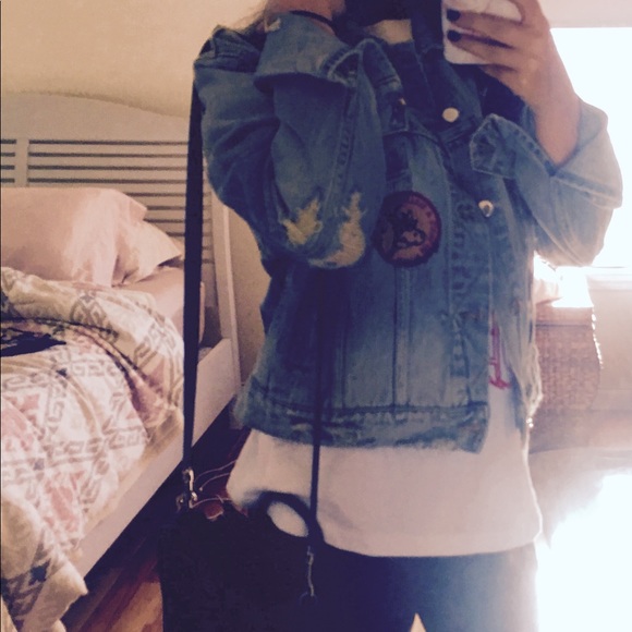 100% Authentic Amiri Denim Jacket ๐ - Picture 7 of 7